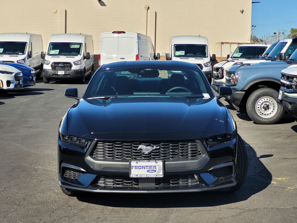 2025 Ford Mustang EcoBoost photo 2