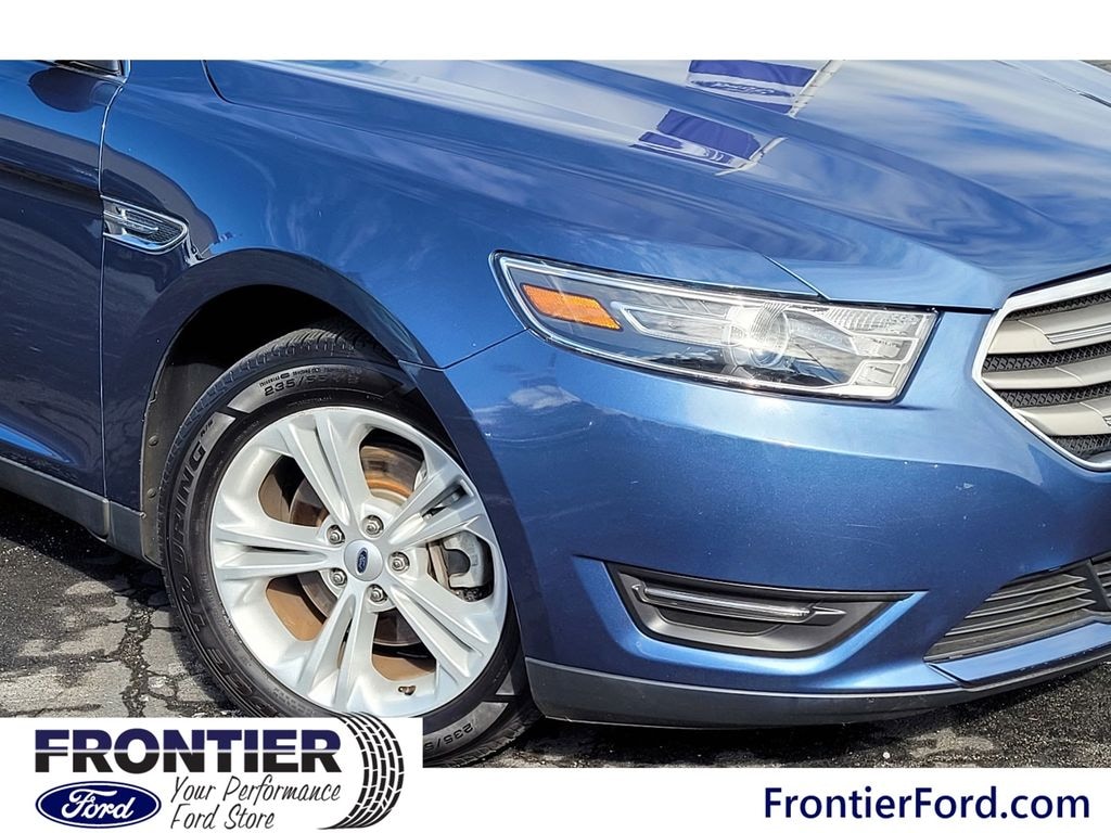 Used 2018 Ford Taurus SEL Sedan