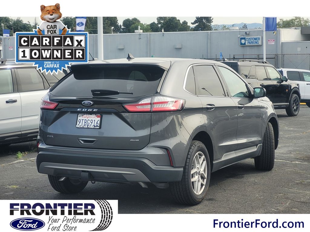 2024 Ford Edge SEL photo 4