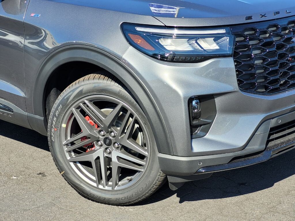 New 2025 Ford Explorer ST-Line SUV