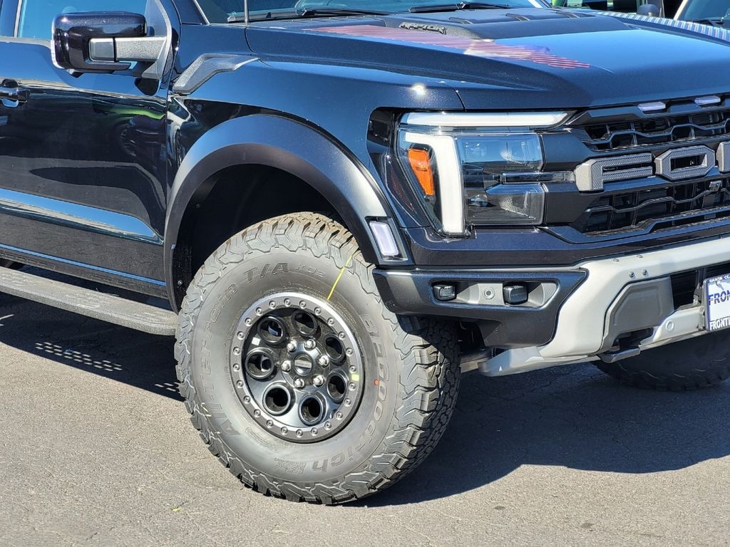 New 2025 Ford F-150 Raptor Truck SuperCrew Cab