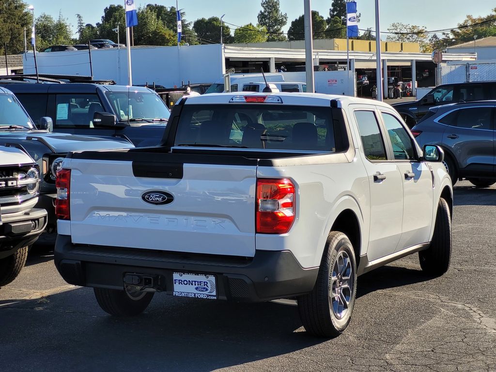 2025 Ford Maverick XLT photo 3