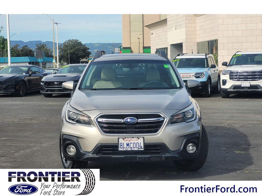 2019 Subaru Outback 2.5i Limited photo 2