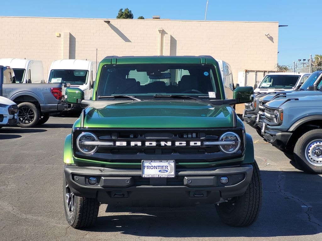 New 2025 Ford Bronco Outer Banks SUV