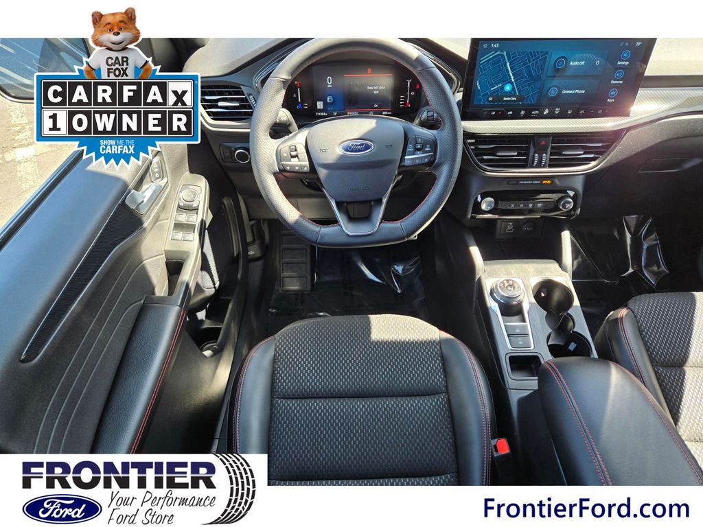 2024 Ford Escape ST-Line photo 3