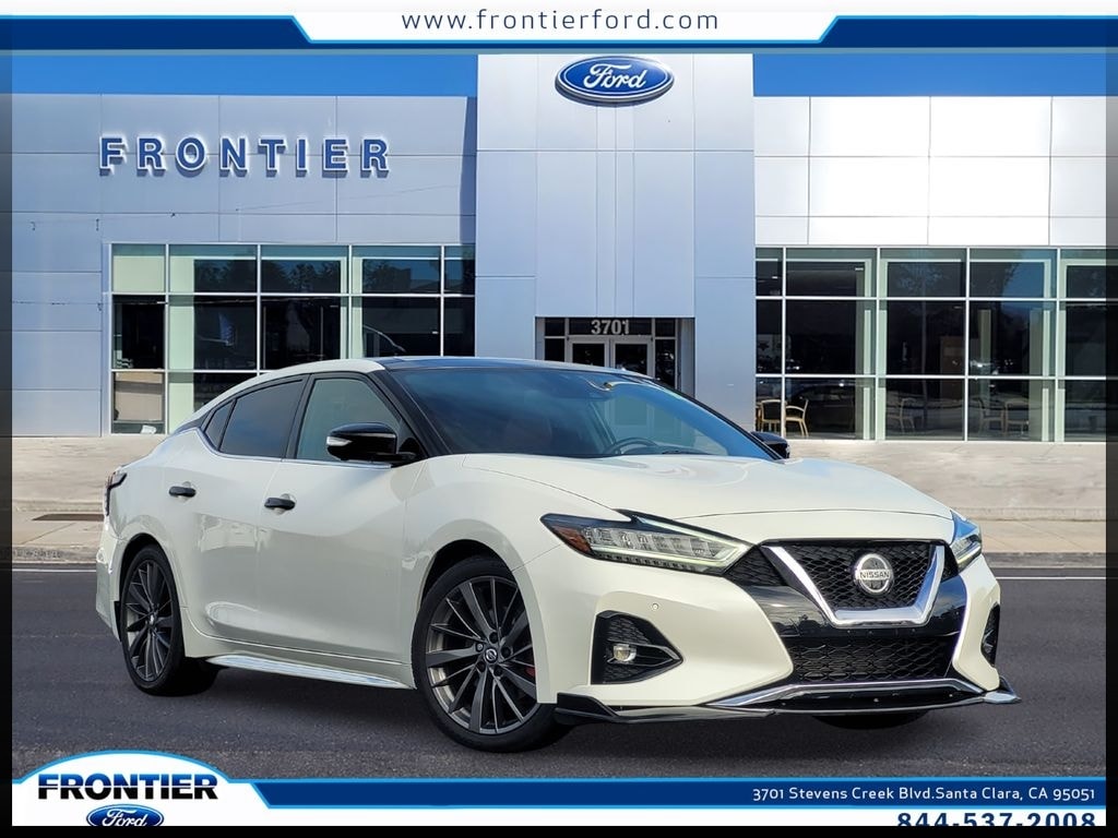 2019 Nissan Maxima Platinum's photo
