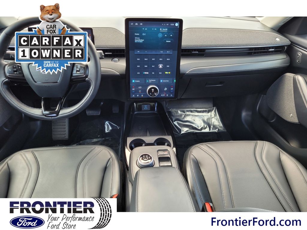 2024 Ford Mustang Mach-E Premium photo 6
