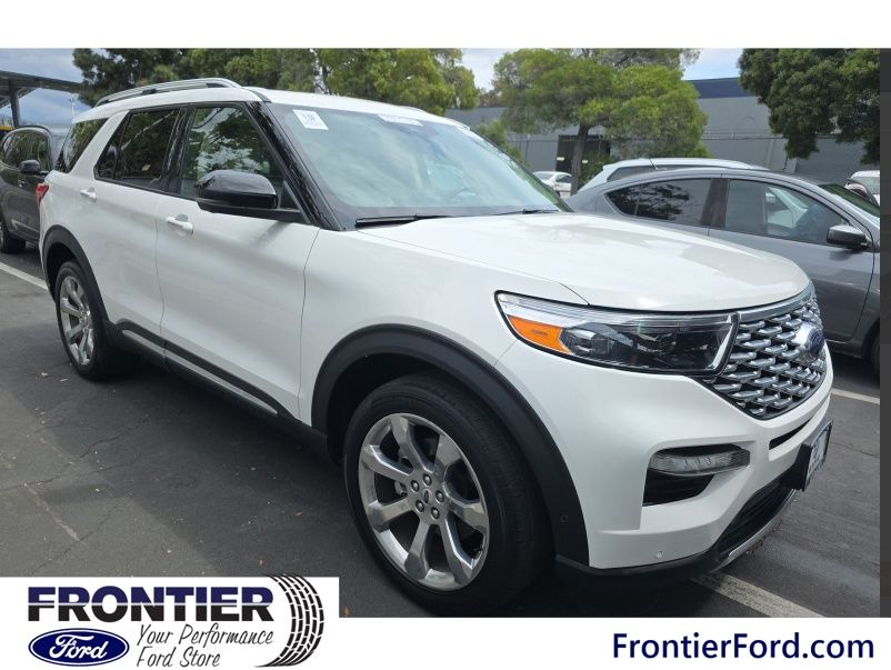 2020 Ford Explorer Platinum photo 4