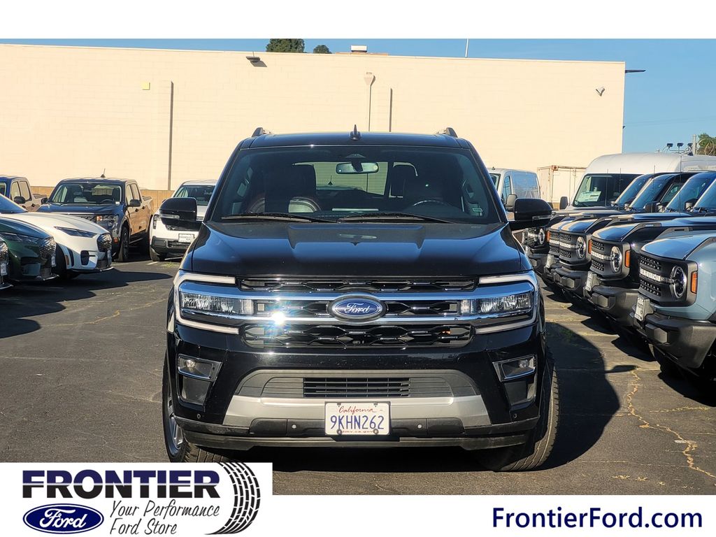 2024 Ford Expedition Max Limited photo 2