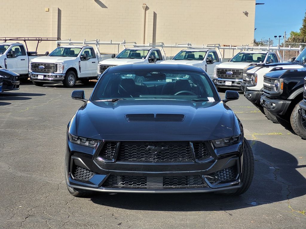 2025 Ford Mustang GT Premium photo 2