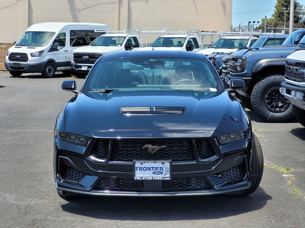 2025 Ford Mustang GT Premium photo 2