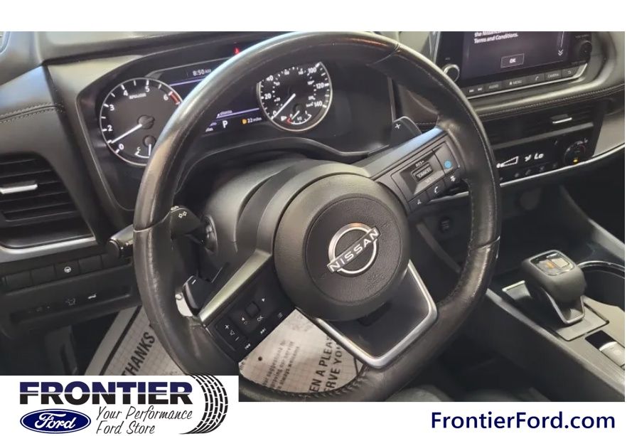 2024 Nissan Rogue SV photo 4