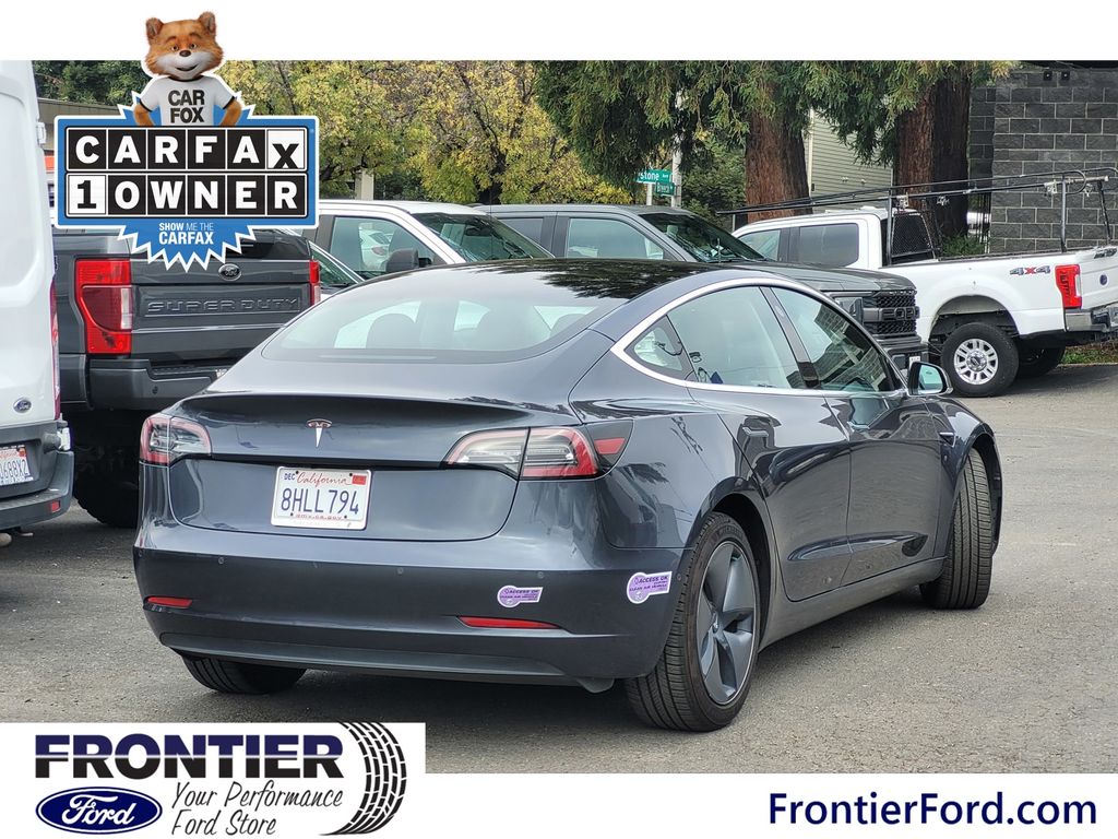 2018 Tesla Model 3 Mid Range photo 2