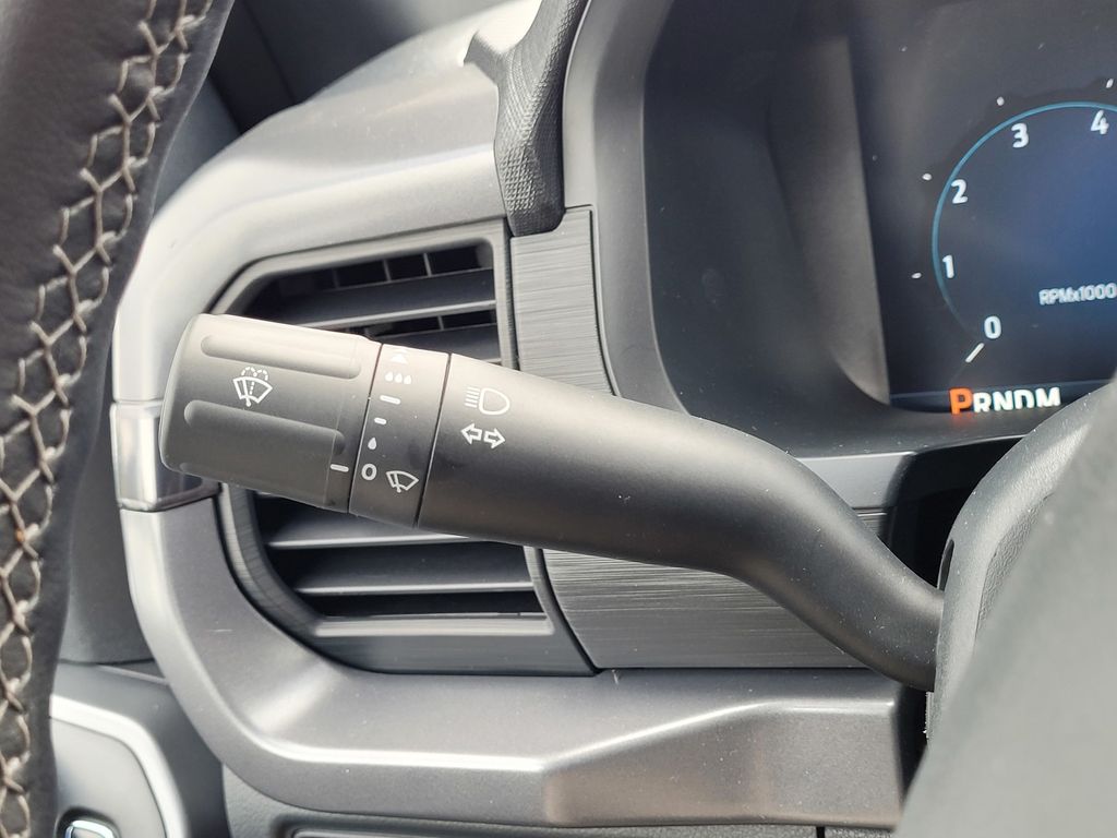 2025 Ford F-150 XLT - Photo 18