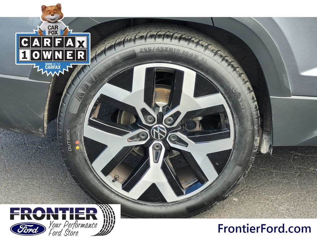 Used 2022 Volkswagen Taos 1.5T SEL 4MOTION SUV