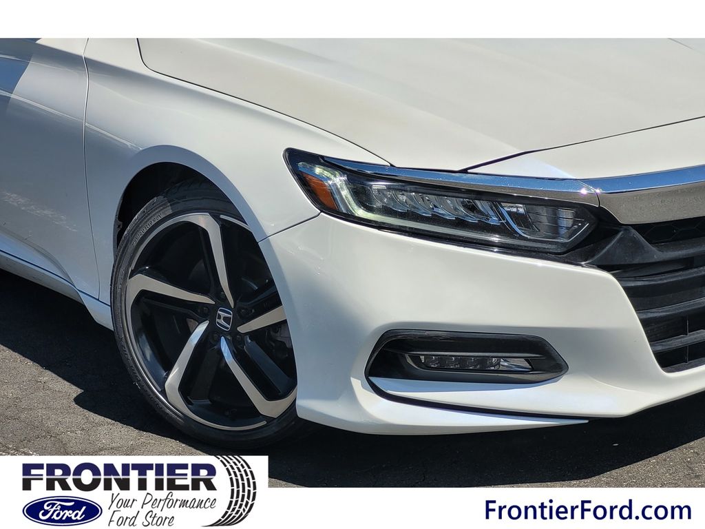 2019 Honda Accord Sport photo 5
