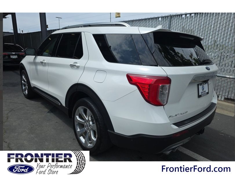 2020 Ford Explorer Platinum photo 3