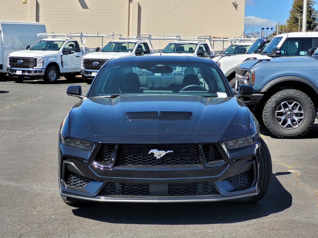 2025 Ford Mustang GT photo 2