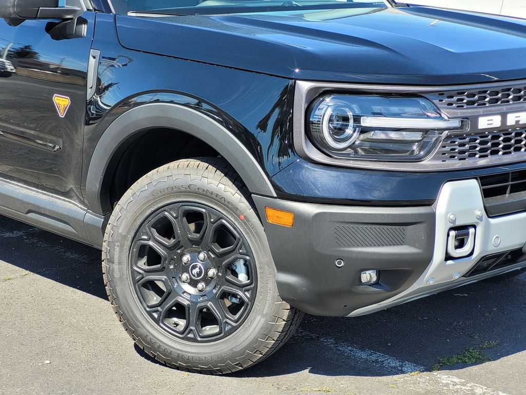 2025 Ford Bronco Sport Badlands photo 3