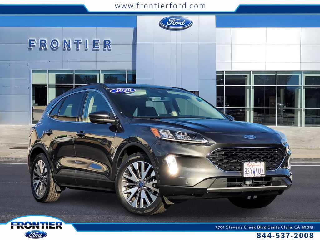 2020 Ford Escape Titanium's photo