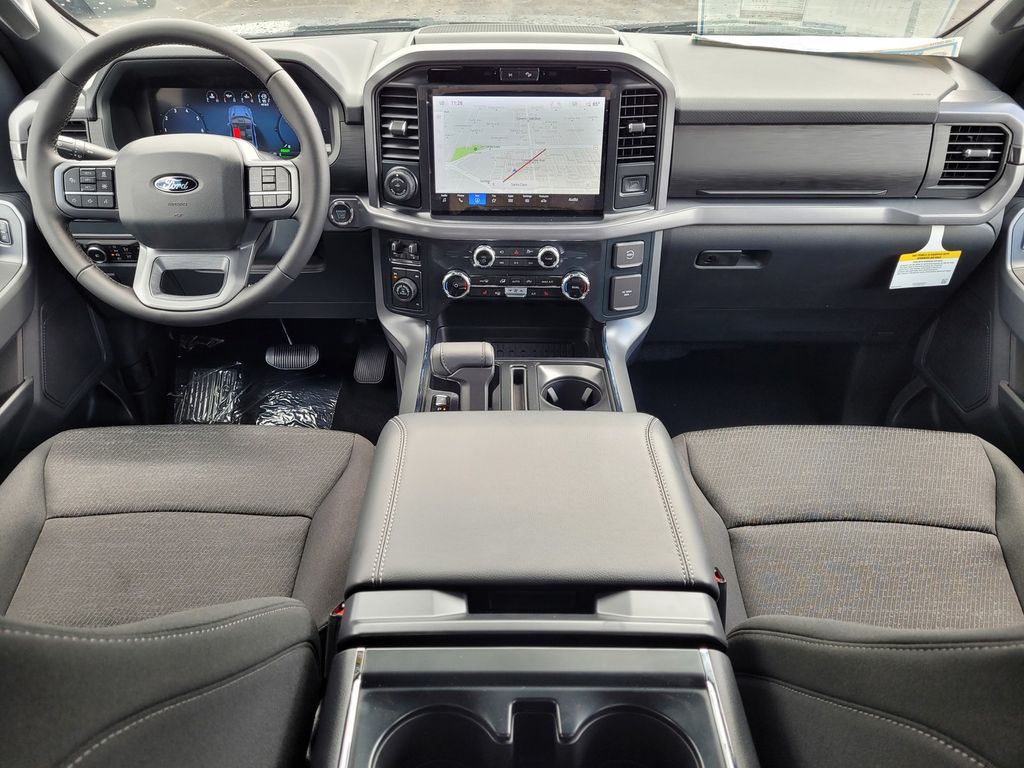 2025 Ford F-150 XLT - Photo 6