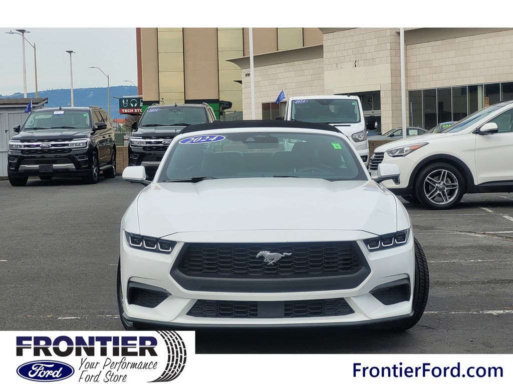 2024 Ford Mustang photo 2