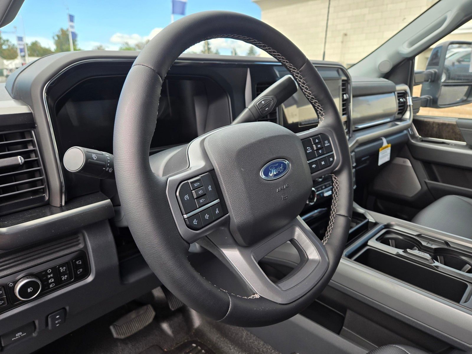 2026 Ford F-350 Super Duty Lariat - Photo 11