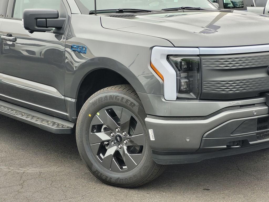 New 2025 Ford F-150 Lightning Flash Truck SuperCrew Cab