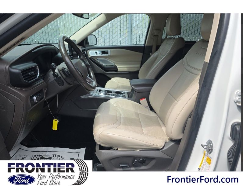 2020 Ford Explorer Platinum photo 5