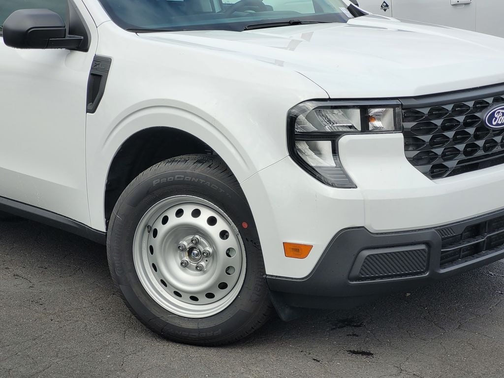 New 2025 Ford Maverick XL Truck SuperCrew