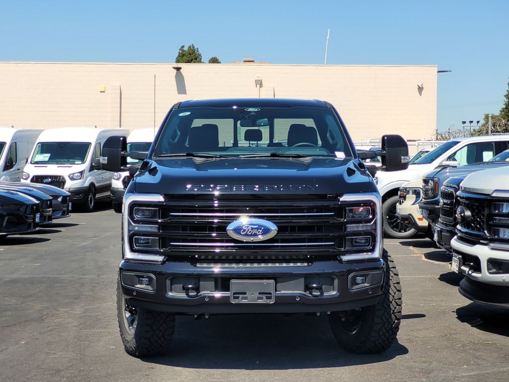2025 Ford F-350 Platinum photo 2