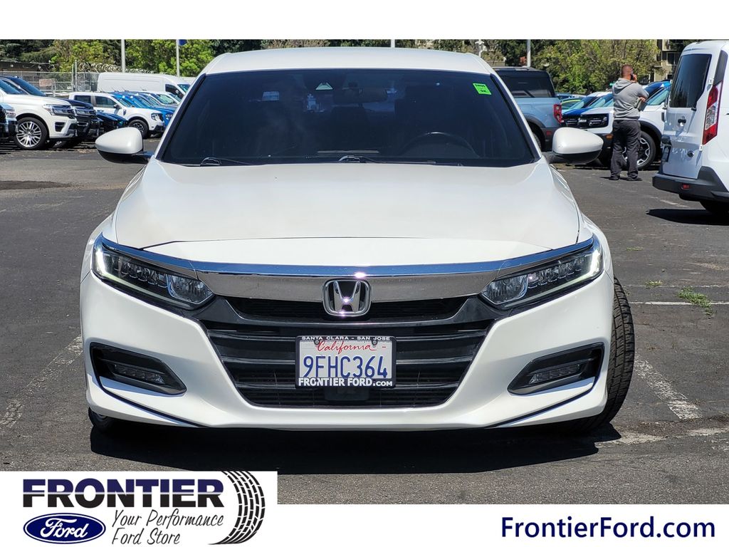 2019 Honda Accord Sport photo 2
