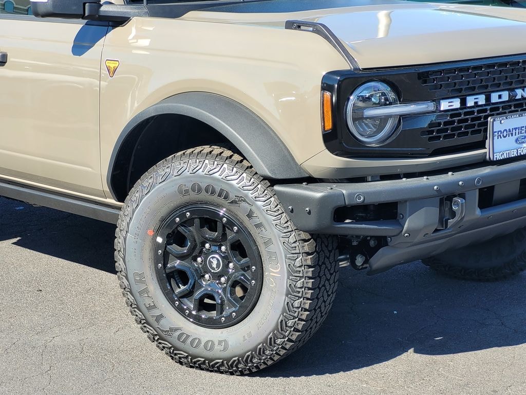 New 2025 Ford Bronco Badlands SUV