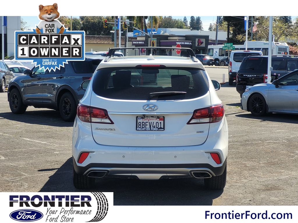 2017 Hyundai Santa Fe SE Ultimate photo 5