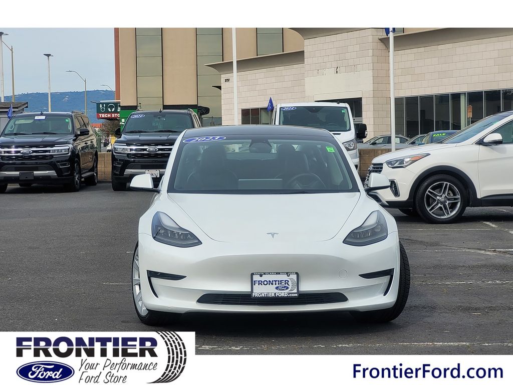 2023 Tesla Model 3 Base photo 2