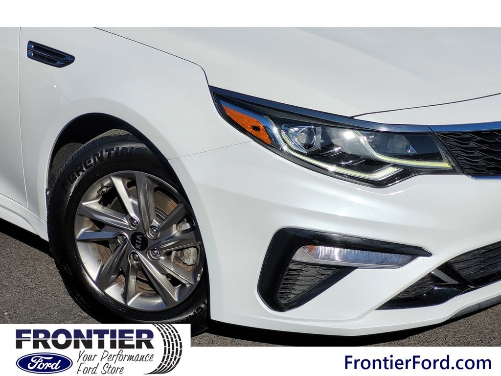 2019 Kia Optima LX photo 2