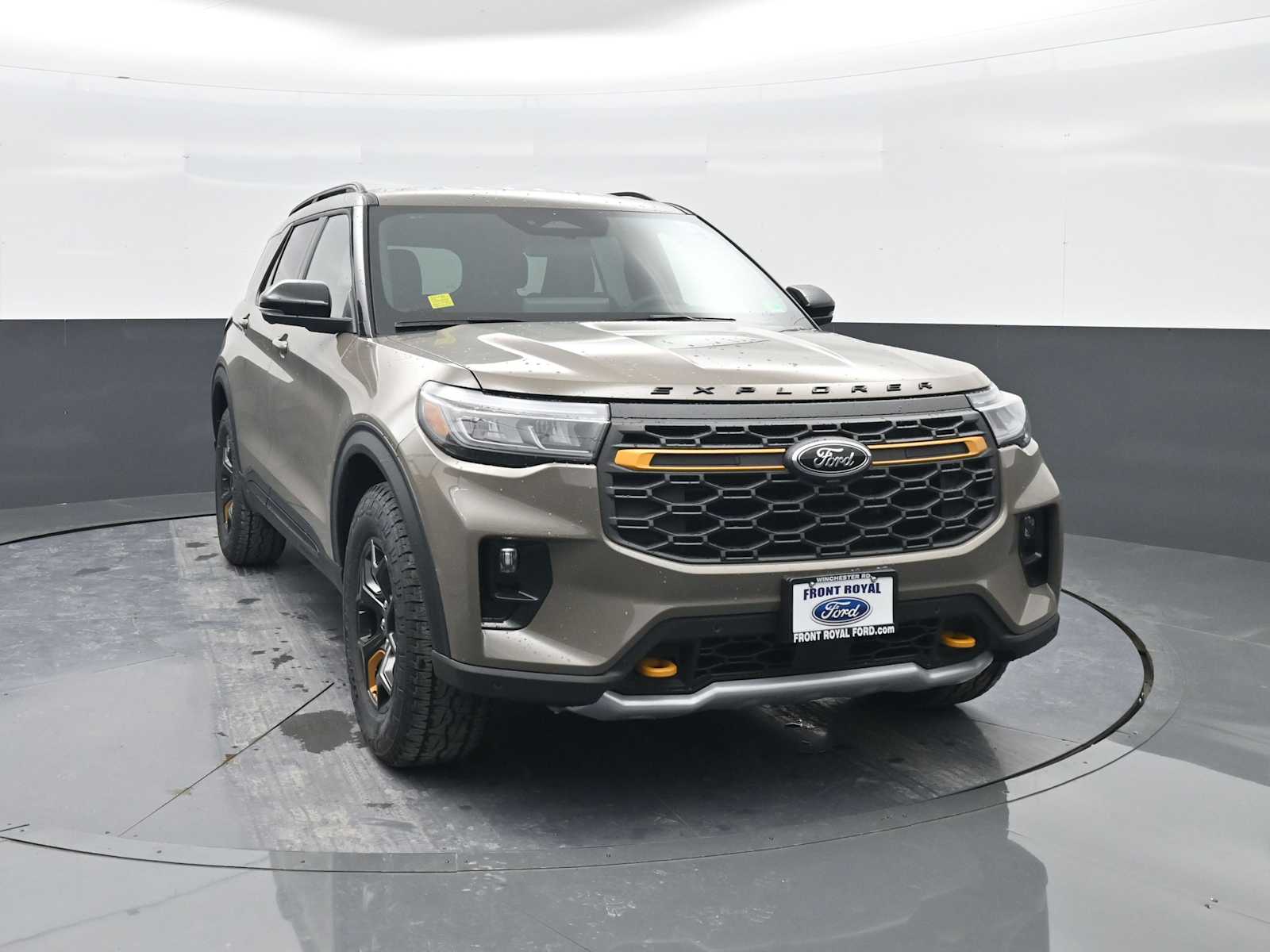 2026 Ford Explorer photo 2
