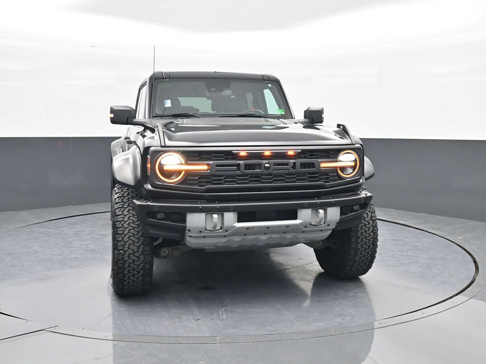 2022 Ford Bronco Raptor photo 2