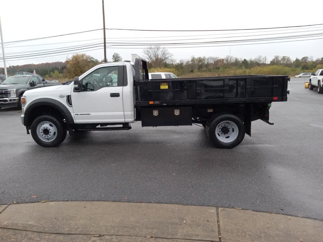 2022 Ford F-600 photo 2