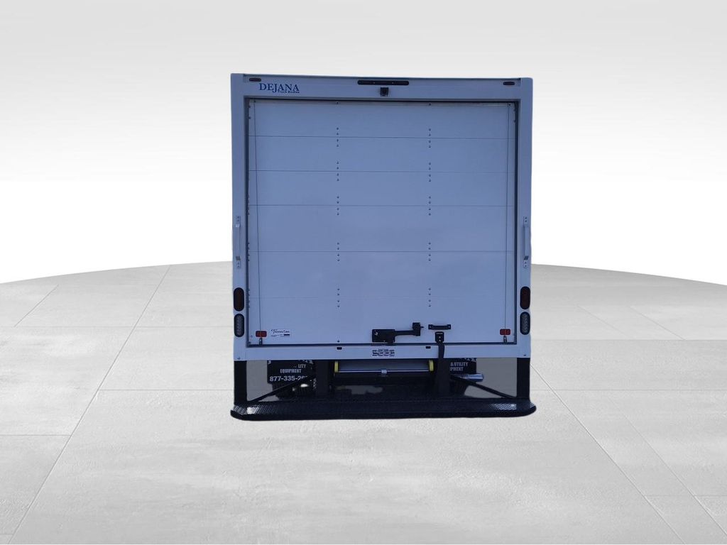 2024 Ford E-350 photo 4
