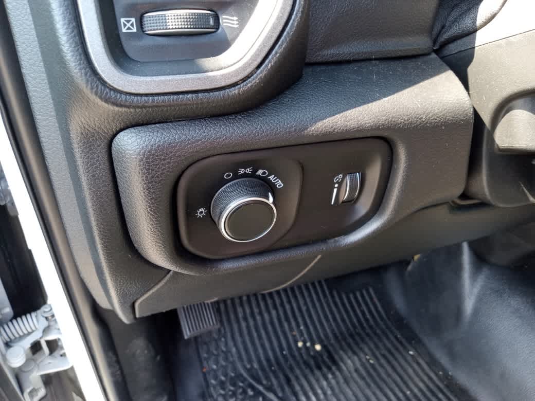 2022 RAM Ram 3500 Chassis Cab Tradesman - Photo 16
