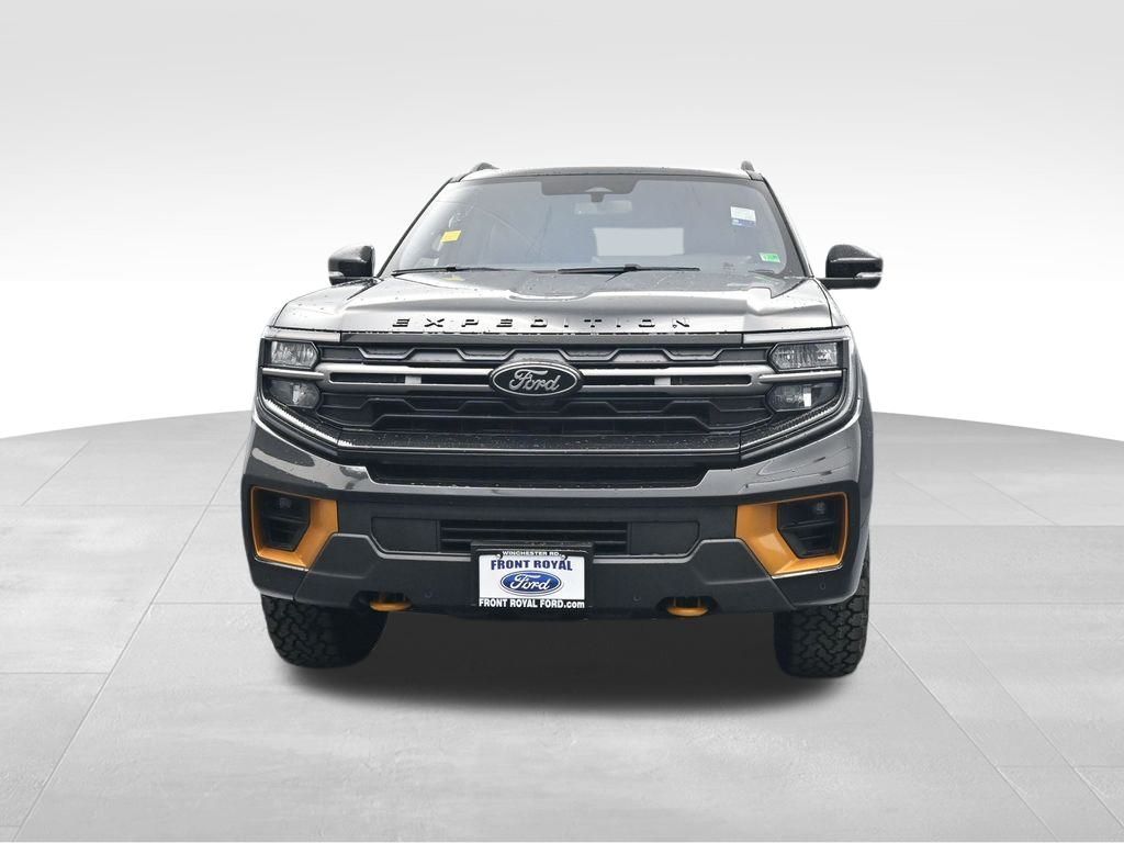 2025 Ford Expedition photo 3