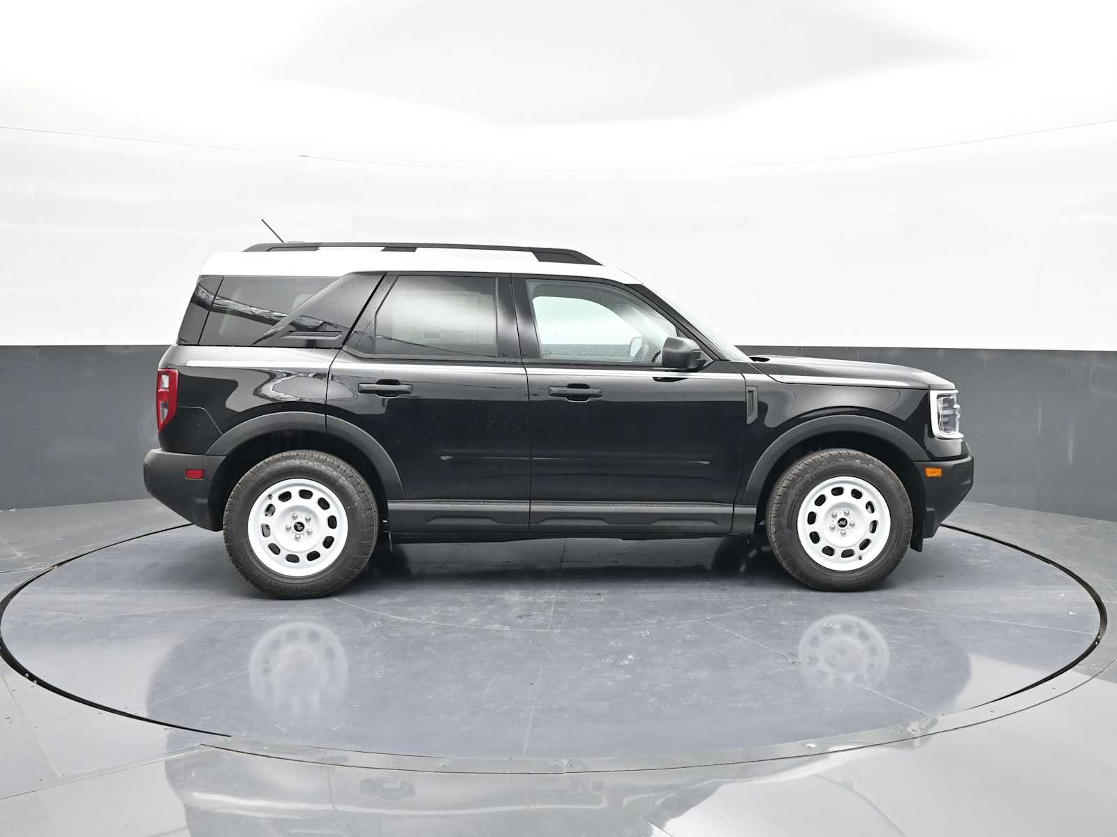 2025 Ford Bronco Sport Heritage - Photo 9