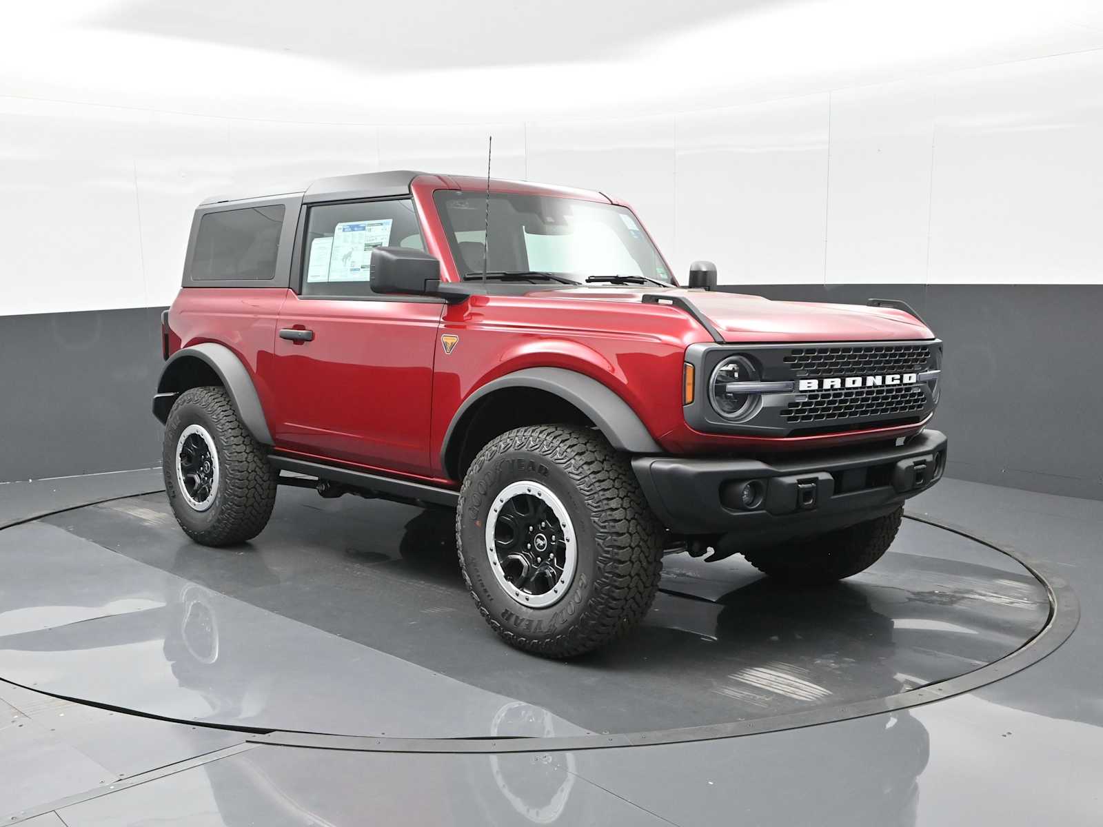 2025 Ford Bronco 2-Door Badlands's photo