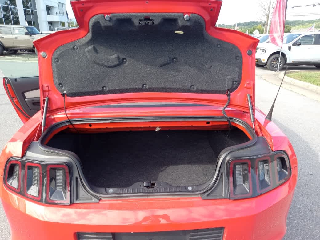 2014 Ford Mustang V6 - Photo 10