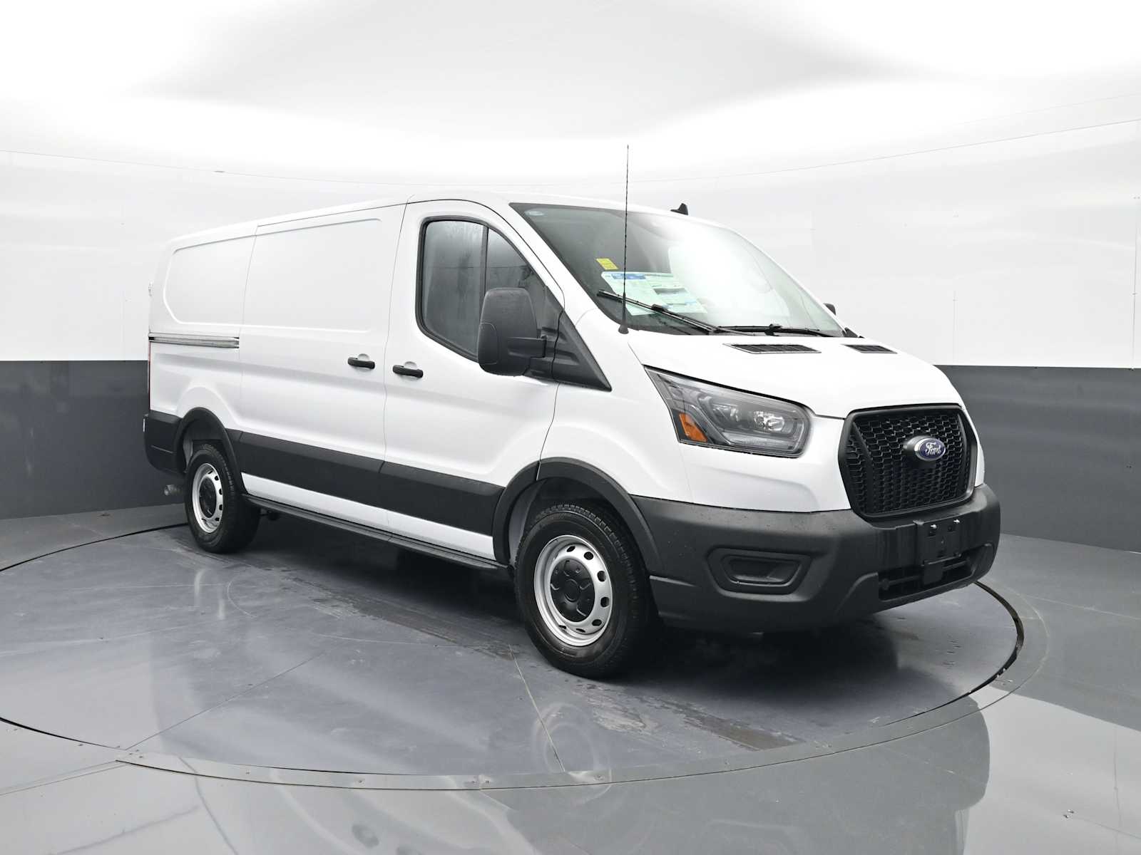 2025 Ford Transit Van Base's photo