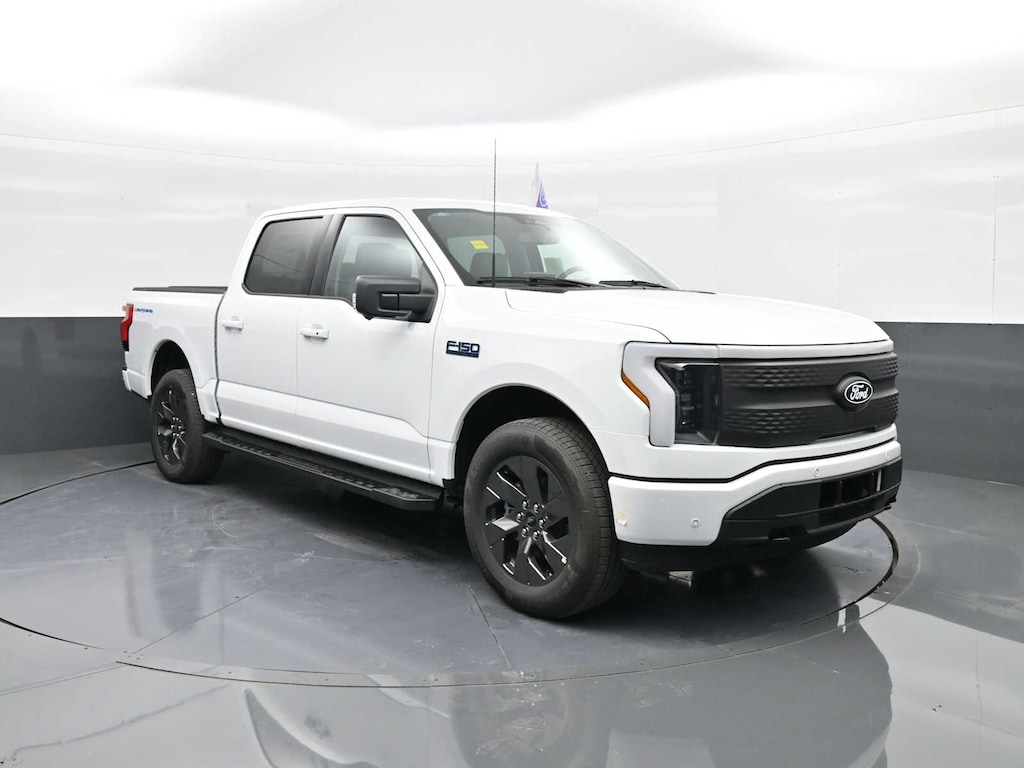 Used 2025 Ford F-150 Lightning Flash 4WD Supercrew 5.5 Box 4WD SuperCrew 5.5 Box