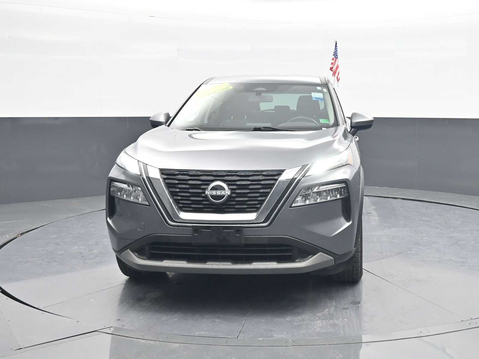 2023 Nissan Rogue SV photo 3