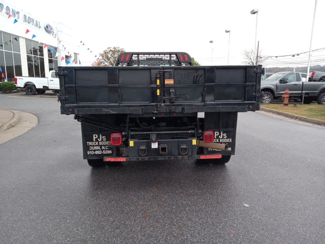 2022 Ford F-600 photo 4