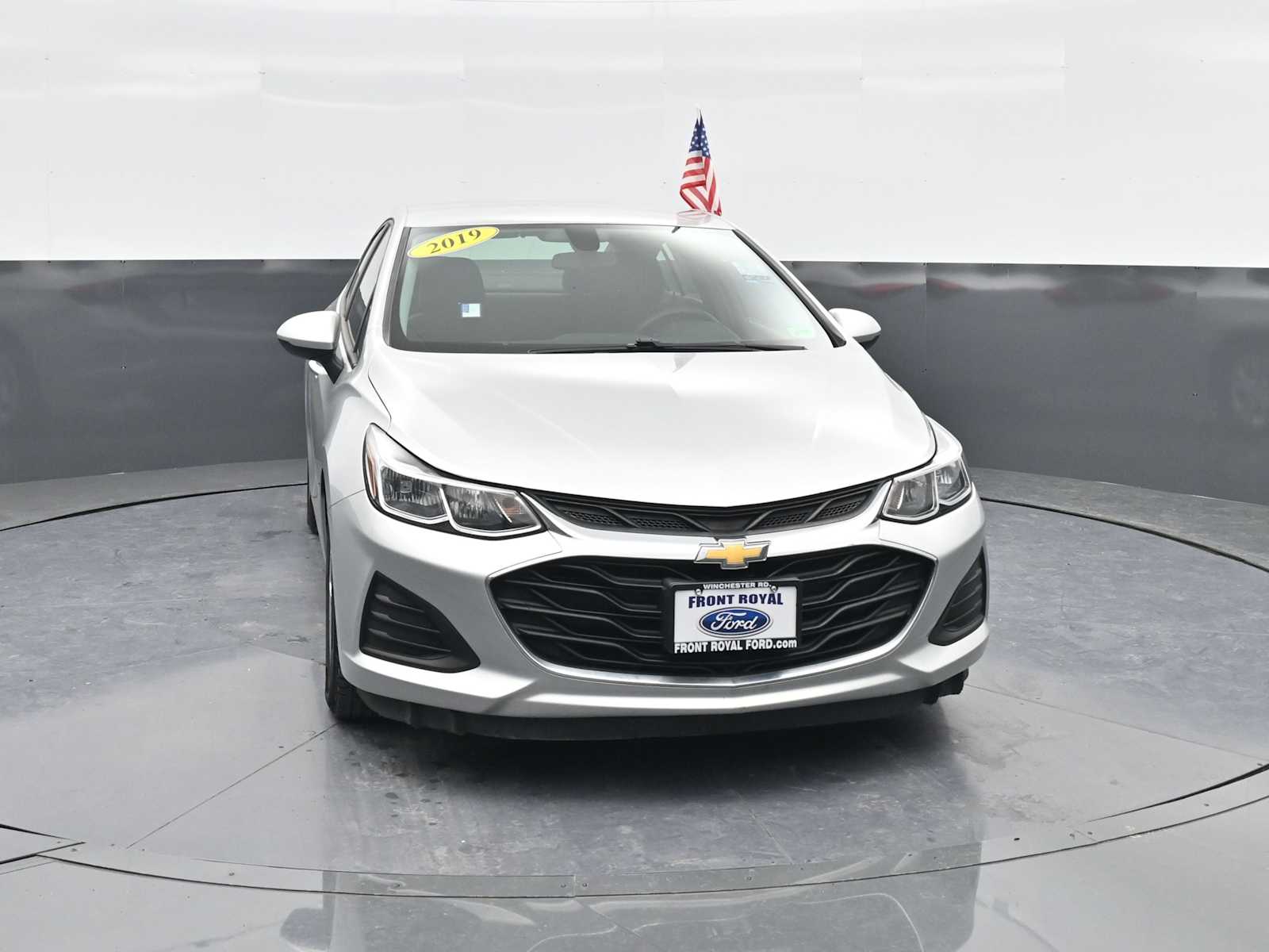 Used 2019 Chevrolet Cruze LS with VIN 1G1BC5SM4K7147289 for sale in Front Royal, VA